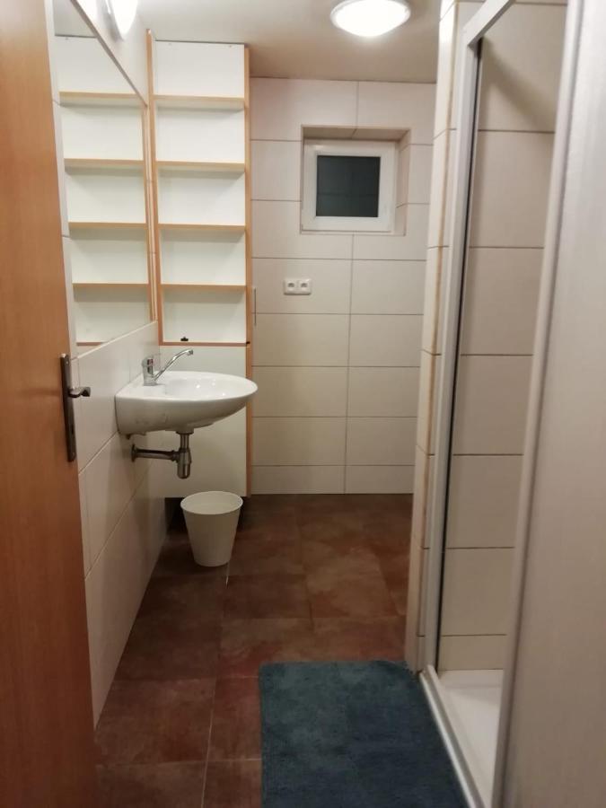 Apartmany Vinarstvi Klucov Lstibor Dış mekan fotoğraf