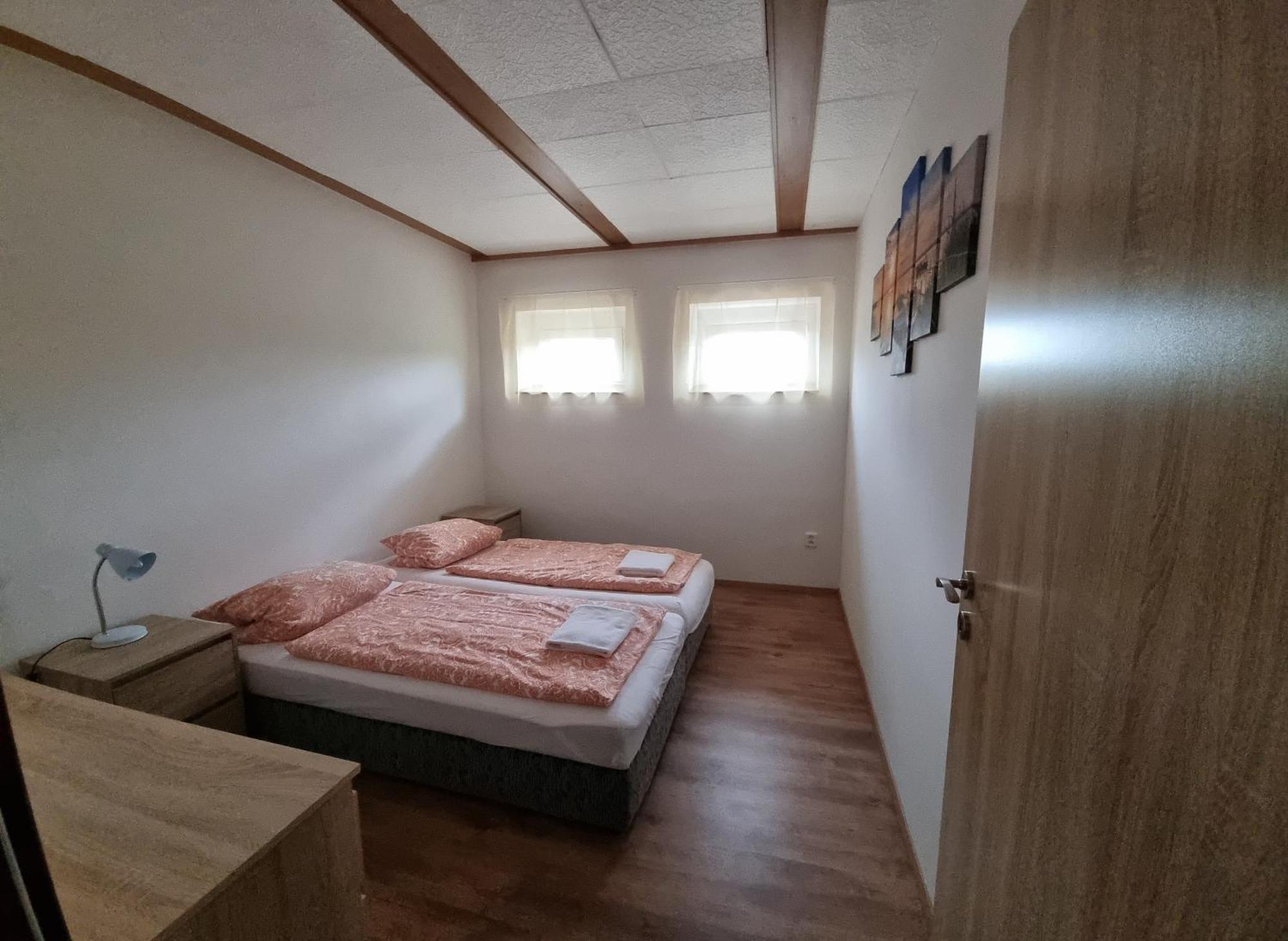 Apartmany Vinarstvi Klucov Lstibor Dış mekan fotoğraf