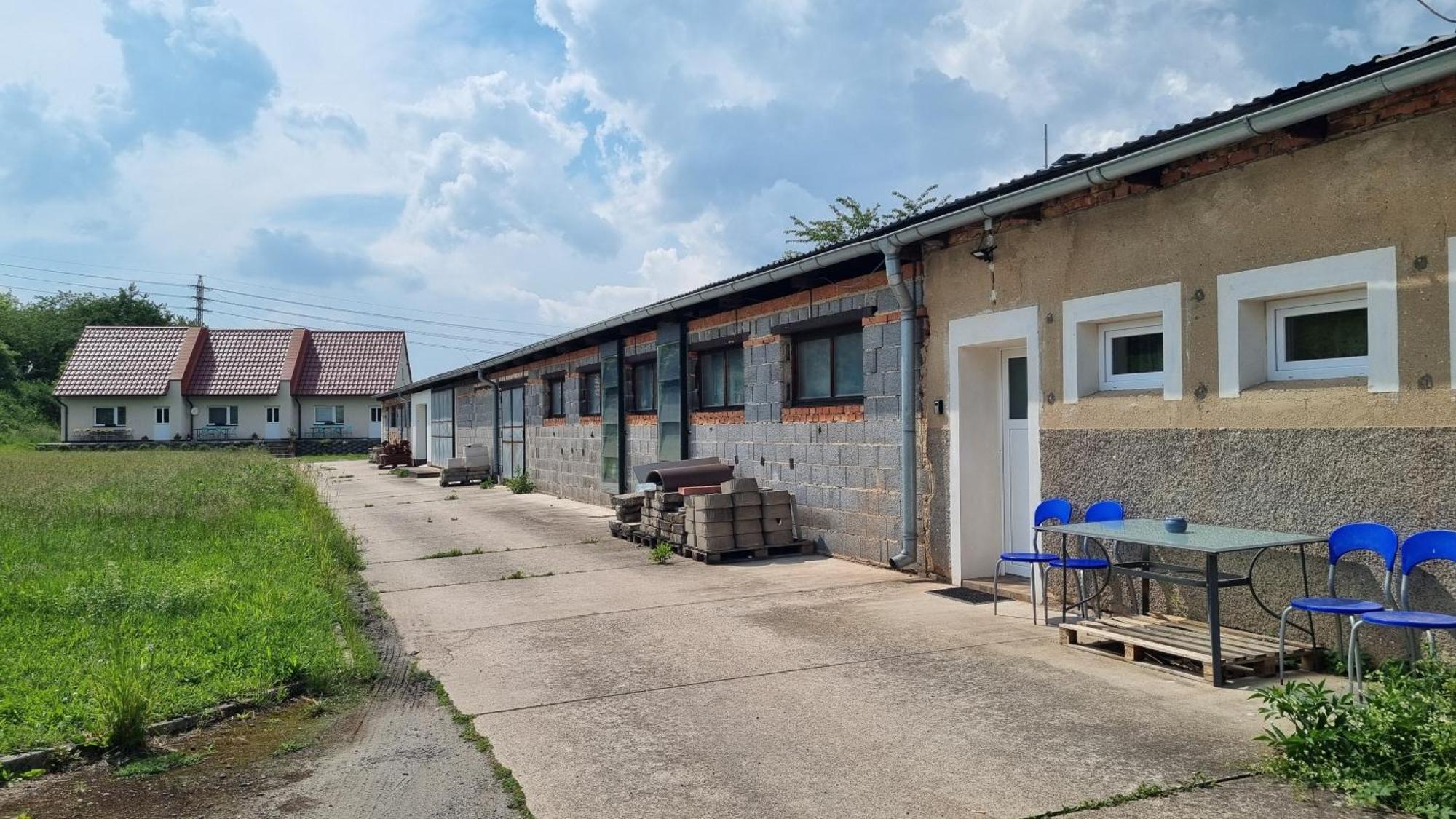 Apartmany Vinarstvi Klucov Lstibor Dış mekan fotoğraf